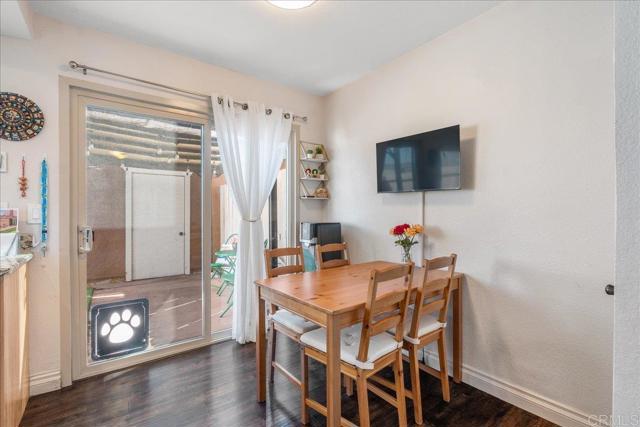 Detail Gallery Image 11 of 24 For 1463 N Broadway, Unit a, Escondido,  CA 92026 - 2 Beds | 1/1 Baths