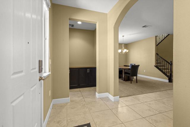 1420 Cielo Vista Lane, Gilroy CA: https://media.crmls.org/mediaz/e1adaf4f-73e8-4170-92a9-2b6f21848dfc.jpg