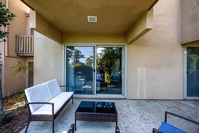 5700 Baltimore Dr, La Mesa CA: https://media.crmls.org/mediaz/e1ae29c9-98ed-48b2-87a4-013b12dc778c.jpg