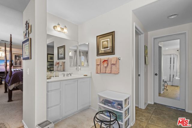 33716 Salvia Lane, Murrieta CA: https://media.crmls.org/mediaz/e1af3c6e-5418-46d4-972d-87e941558e38.jpg