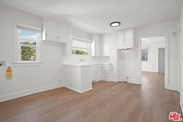 1563 E Elizabeth Street, Pasadena CA: https://media.crmls.org/mediaz/e1af5eff-3d94-4ccd-8f81-0d91fbfbefc8.jpg