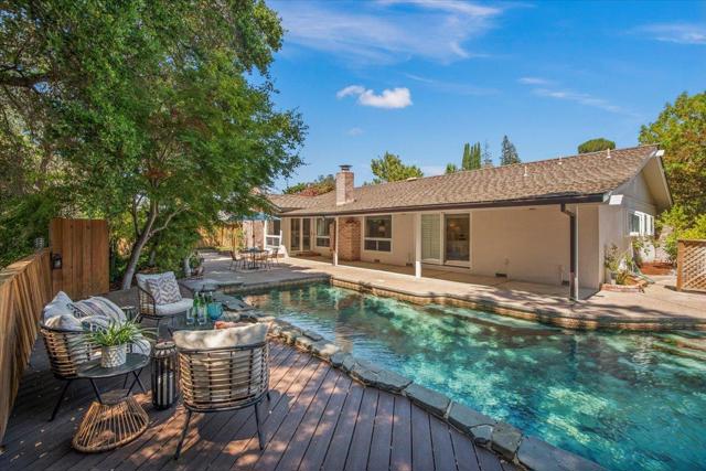 249 Montclair Road, Los Gatos CA: https://media.crmls.org/mediaz/e1afb5c6-6b5c-4c96-b76f-31146949c080.jpg