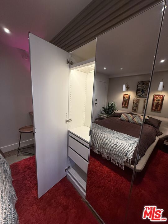 2066 GLENCOE Way, Los Angeles CA: https://media.crmls.org/mediaz/e1b03820-614d-4cbf-80ec-f9081813ac22.jpg