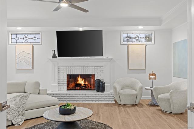 2610 Acuna Ct, Carlsbad CA: https://media.crmls.org/mediaz/e1b09089-5d48-40bb-81ad-2c2abcb155fe.jpg