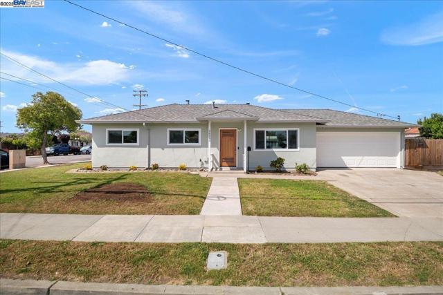 36533 Ruschin Dr, Newark CA: https://media.crmls.org/mediaz/e1b2469d-79ec-47ff-9211-d060e1cffc8a.jpg