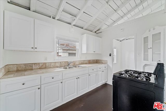 1226 Corona Street, Hermosa Beach, California 90254, 6 Bedrooms Bedrooms, 0 ,5 BathroomsBathrooms,Residential,For Sale,Corona,0,26844077 1226 Corona Street, Hermosa Beach, California 90254, 6 Bedrooms Bedrooms, 0 ,5 BathroomsBathrooms,Residential,For Sale,Corona,0,26844077