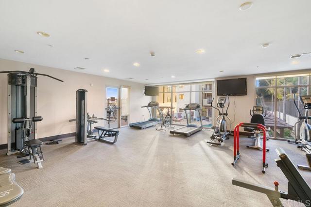 1019 Costa Pacifica Way, Oceanside CA: https://media.crmls.org/mediaz/e1b2b3b1-83ae-46e2-b9c1-cf0761889017.jpg