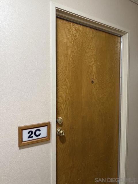 6650 AMHERST ST, San Diego CA: https://media.crmls.org/mediaz/e1b3314f-d5a0-4d97-a4f1-2c64a05e5762.jpg