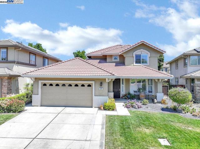 675 Merritt Ct, Discovery Bay CA: https://media.crmls.org/mediaz/e1b34458-c6c5-432c-b1c4-415ba708611f.jpg