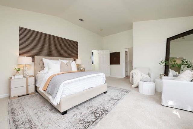 816 Corriente Point Drive,  CA: https://media.crmls.org/mediaz/e1b4cb3b-ec00-4359-b35c-8a979a51ba26.jpg