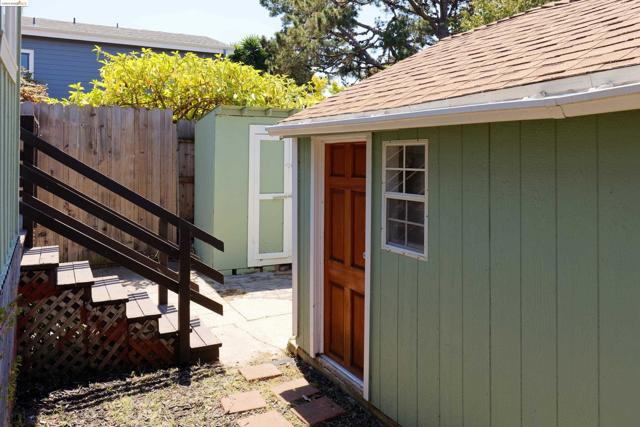 Image 21 of 25 For 6525 Herzog St