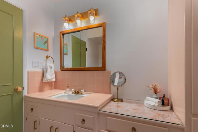 Detail Gallery Image 11 of 29 For 103 W Mountain St #C,  Glendale,  CA 91202 - 1 Beds | 1 Baths