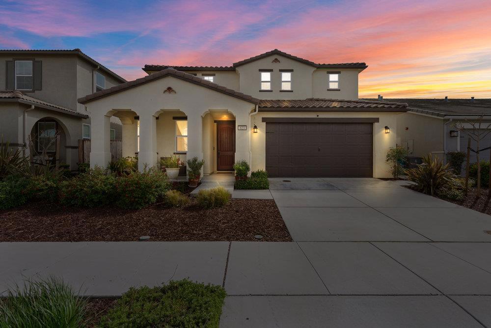823 Cerrato Way