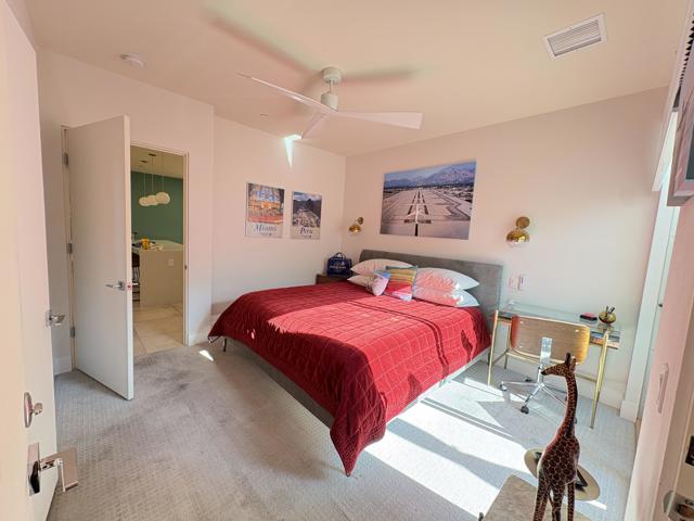 179 The Riv, Palm Springs CA: https://media.crmls.org/mediaz/e1b5ffb3-b41b-4793-9ad3-3264ced88eb0.jpg