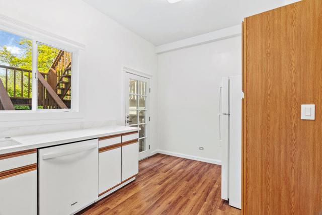 Image 27 of 43 For 224 27th Street