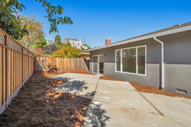 700 Gull Avenue, Foster City CA: https://media.crmls.org/mediaz/e1b64bc9-77d6-400f-8d85-18f804edebae.jpg