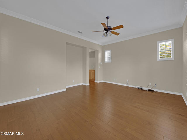 1048 Via Adorna, Newbury Park CA: https://media.crmls.org/mediaz/e1b7553a-b814-4ec6-bb1c-d57c31482627.jpg