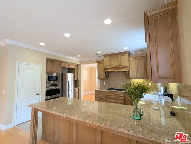 1230 Wisteria Avenue, La Habra CA: https://media.crmls.org/mediaz/e1b8f030-3da7-49ec-8e15-b3bb08b54fee.jpg