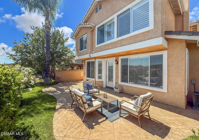 3030 Hollycrest Avenue, Thousand Oaks CA: https://media.crmls.org/mediaz/e1ba3431-30e8-48f4-966b-96715cb28d48.jpg