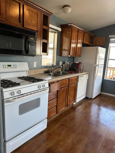 86 Corso Di Italia, Chula Vista CA: https://media.crmls.org/mediaz/e1bac424-be74-4b3e-8f35-ab101469263a.jpg