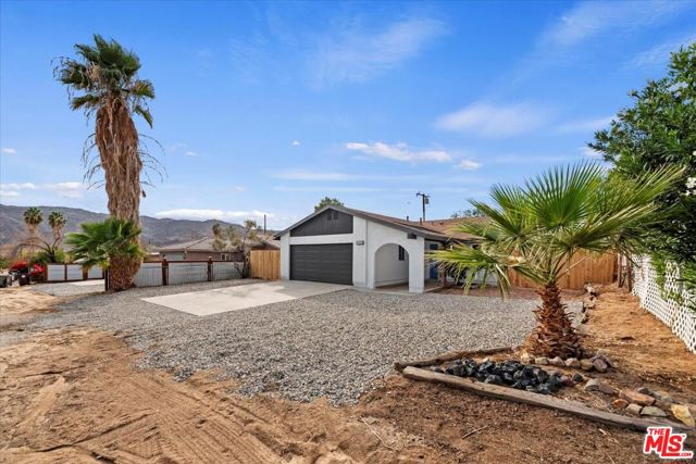 6042 Cahuilla Avenue,  CA: https://media.crmls.org/mediaz/e1bb1551-12f2-49eb-a6fe-3d1edeb69879.jpg