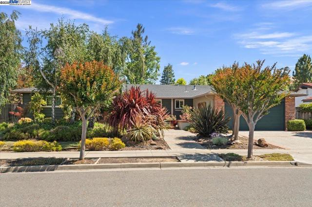36030 Larch Way
