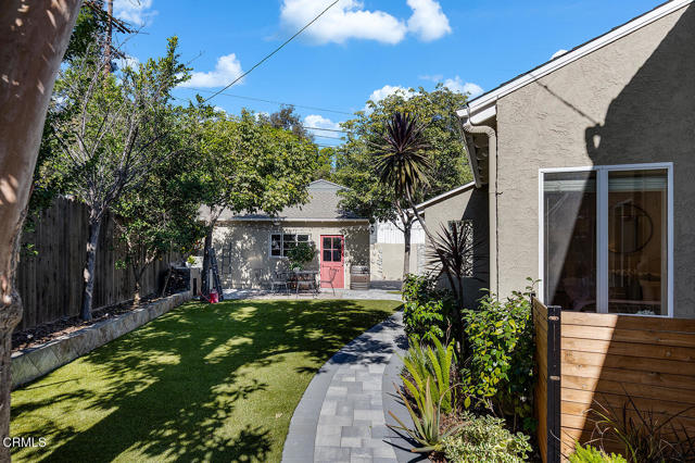 Detail Gallery Image 33 of 39 For 1247 Flanders Rd, La Canada Flintridge,  CA 91011 - 4 Beds | 3 Baths