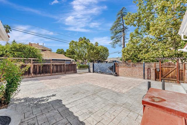 101 S 13th Street, San Jose CA: https://media.crmls.org/mediaz/e1bd5c19-f350-4a74-86a7-8a10c1e40d0c.jpg