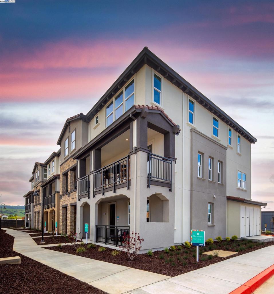 902 Loyola Lane #1201