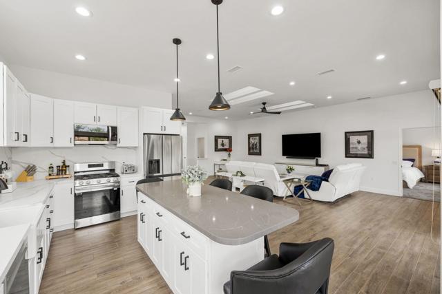 78420 Willowrich Drive, Palm Desert CA: https://media.crmls.org/mediaz/e1c054fd-23d6-49a6-add3-f17661a10c65.jpg