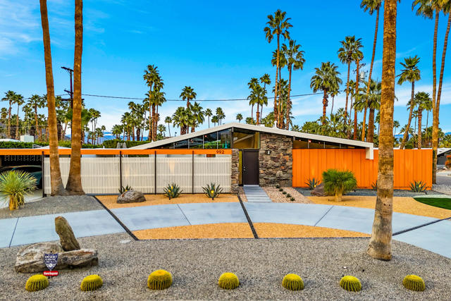 Image 1 of 83 For 992 La Jolla Road