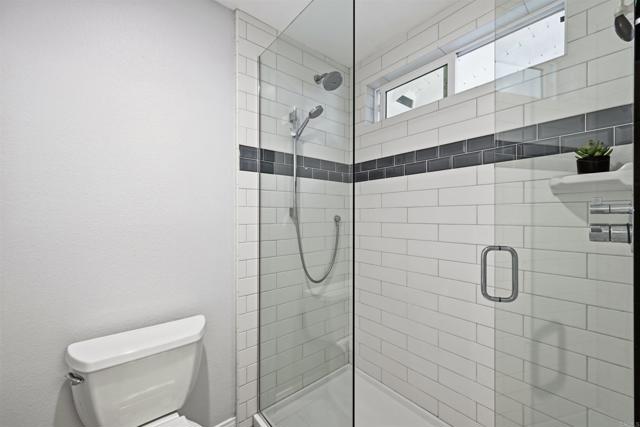 Detail Gallery Image 14 of 25 For 3327 Vivienda Cir, Carlsbad,  CA 92009 - 3 Beds | 2 Baths