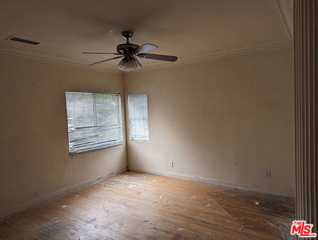 1031 North Valley Street photo 3