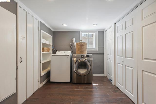 Image 33 of 60 For 4542 Davenport