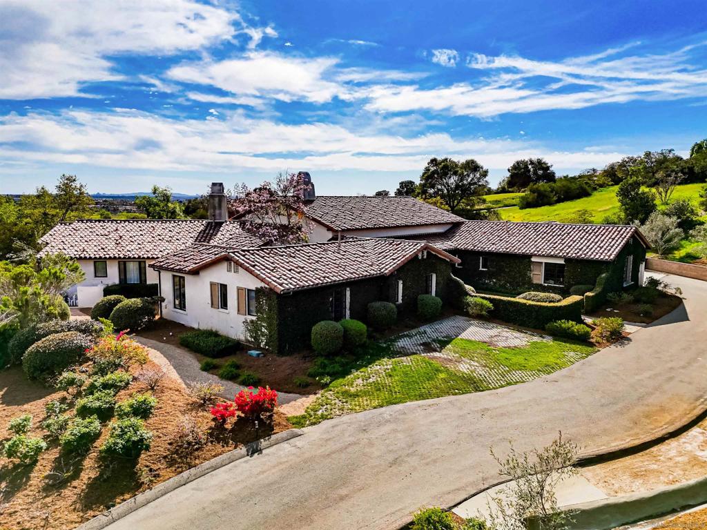 8235 Caminito Santaluz Norte - photo 2