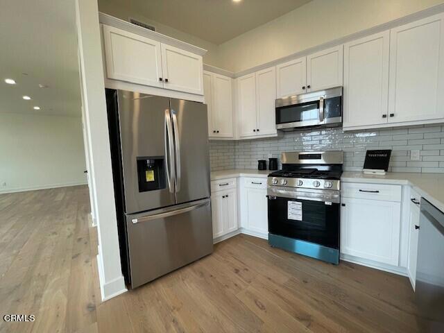 Detail Gallery Image 18 of 37 For 2218 E Main Street St #305,  Ventura,  CA 93001 - 3 Beds | 2/1 Baths