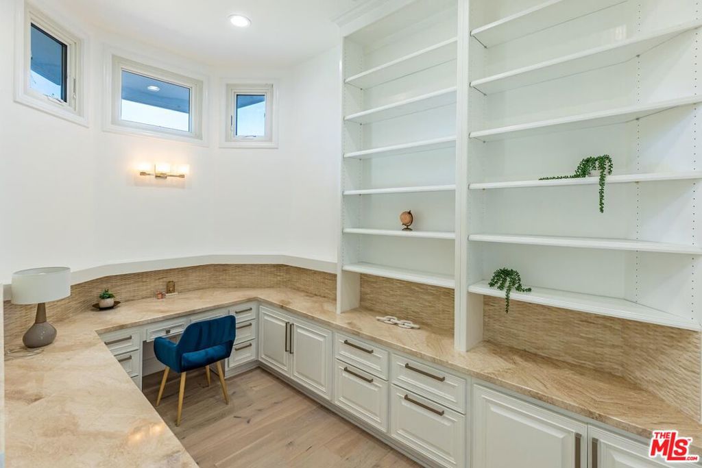 MLS #26869377 image #28