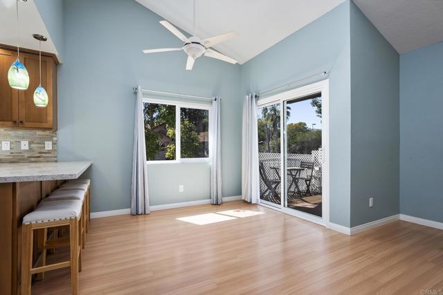 Detail Gallery Image 12 of 26 For 11337 Avenida De Los Lobos #C,  San Diego,  CA 92127 - 2 Beds | 2 Baths