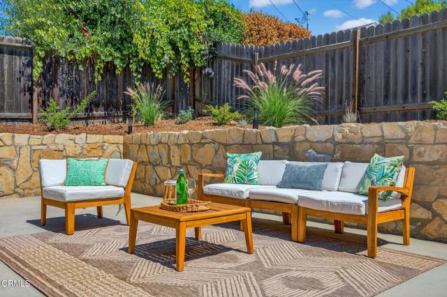 400 Dayloma Avenue, Ventura CA: https://media.crmls.org/mediaz/e1c3032a-d61e-454d-a563-336cc181d819.jpg