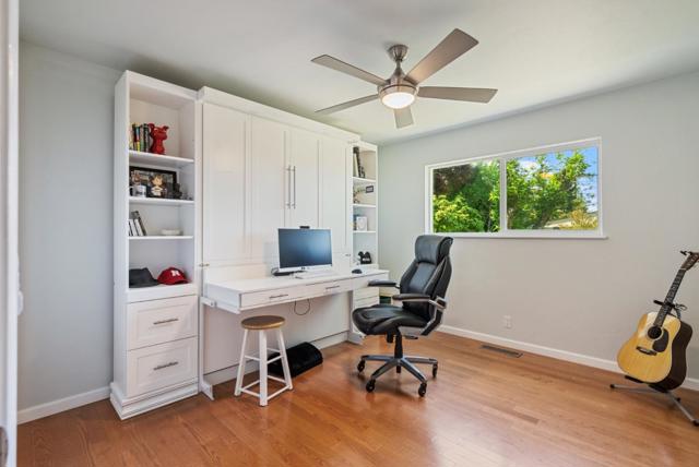 141 Holliday Drive, Hollister CA: https://media.crmls.org/mediaz/e1c32e4c-ac53-43d1-971e-8ef768ef7ec7.jpg