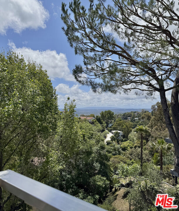 6150 Mulholland Highway, Los Angeles CA: https://media.crmls.org/mediaz/e1c4e4c8-6997-4f94-ae1e-94f8b2df83ee.jpg