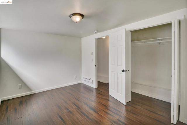 4211 Market St, Oakland CA: https://media.crmls.org/mediaz/e1c71576-0ab1-4ded-ab79-d7b0f78e8e7f.jpg
