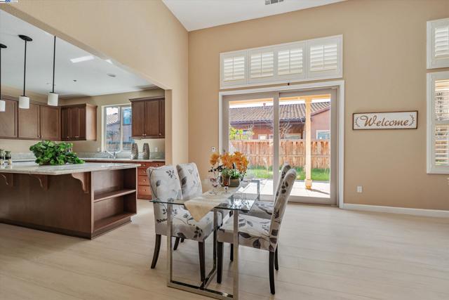 3602 Levanto Way, Manteca CA: https://media.crmls.org/mediaz/e1c78d9f-b265-4d3a-804d-b752c814628e.jpg