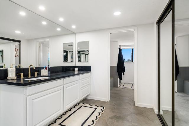 37710 37710 Los Cocos Drive E E Drive, Rancho Mirage CA: https://media.crmls.org/mediaz/e1c7aacd-b42e-4001-b421-b58893d9472a.jpg