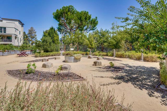 3040 Boyter Place, Santa Clara CA: https://media.crmls.org/mediaz/e1c7b189-1805-47db-aed0-b3fe67a99c59.jpg