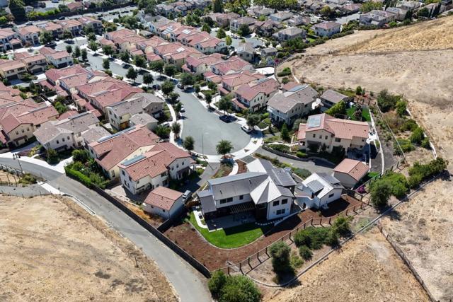 231 Cavalo Court, Fremont CA: https://media.crmls.org/mediaz/e1c8eec4-e31a-4bfe-86c3-1a1ef40ca790.jpg