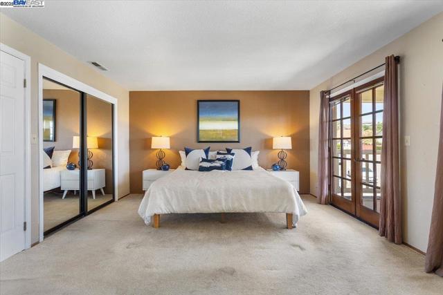 6444 Boone Dr, Castro Valley CA: https://media.crmls.org/mediaz/e1c8f11c-6c84-42b8-b5fb-21fc88737c50.jpg