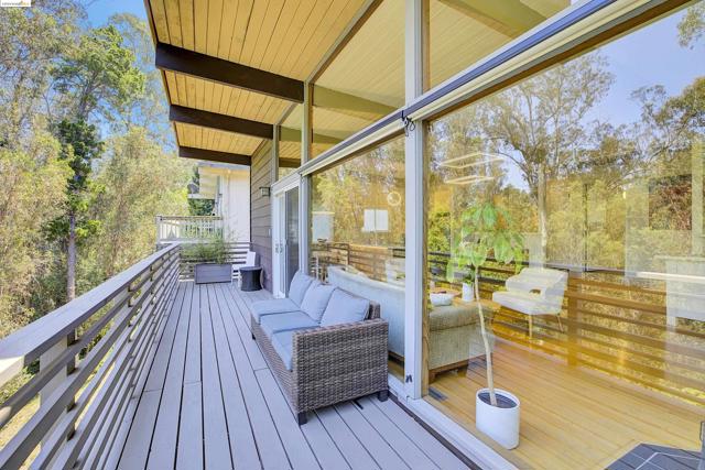 Image 19 of 44 For 6676 Pine Needle Dr