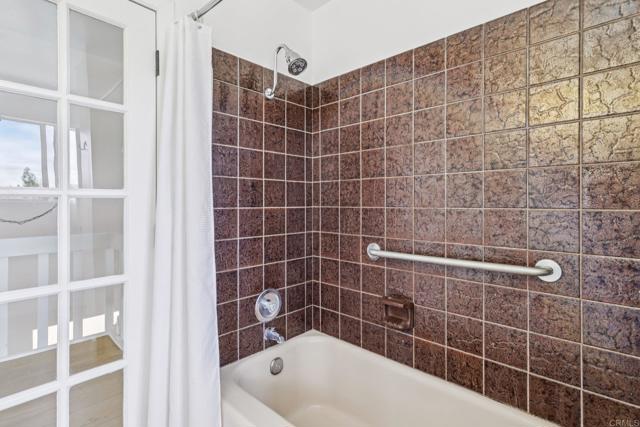 1797 99 Rabbit Hill, Fallbrook CA: https://media.crmls.org/mediaz/e1cb7531-bfbe-4f9b-b5fb-deb5b4f5a7b2.jpg