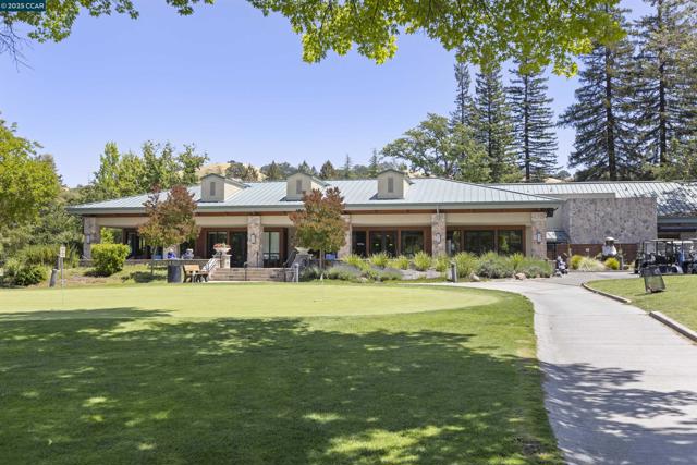 1285 Avenida Sevilla, Walnut Creek CA: https://media.crmls.org/mediaz/e1cc3d30-c181-48e5-bf67-5507dc99f7bf.jpg